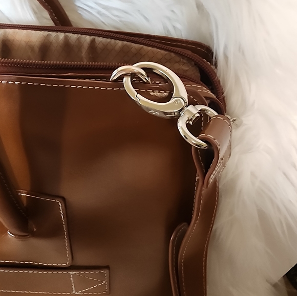 McKlein Leather Laptop/Tablet Protection Bag - Picture 3 of 6